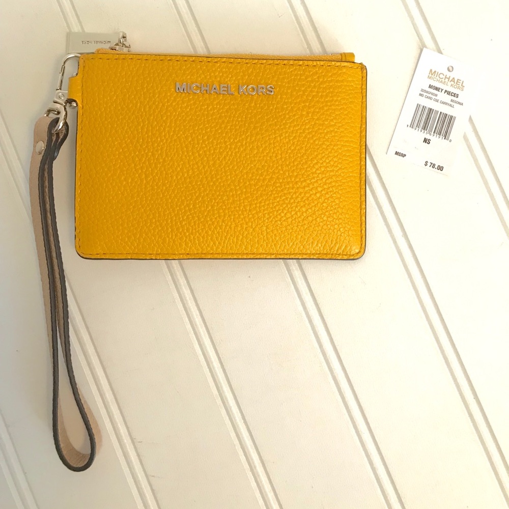 🌸SOLD🌸 Michael Kors Color Block Coin/Key Holder
